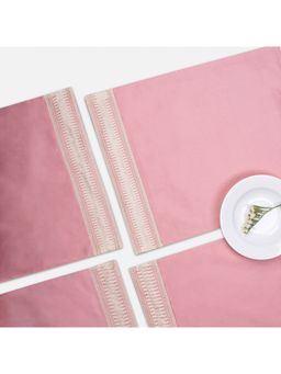 Veda Homes - Lace Placemat