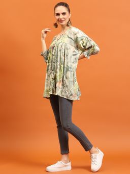 Shree - Women Rayon Green Abstract Printed Tunic