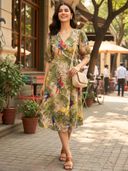 Beige color option, Currently selected