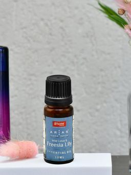 At Home by Nilkamal - Arias 10 ml Wild Lotus and Freesia Lily Scented Essential Oil (Blue)