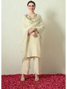 OHH CROW - Butter Ivory V-Neck Embroidered Kurta and Pant with Dupatta