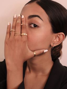 Pipa Bella by Nykaa Fashion - Set Of 6 Statement Gold Rings