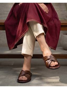 Global Step - Rust Posh Cross Strap Open Toe Flats