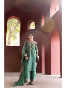 EESHA GUPTA - Gunjan Ladha In Lilac Cut Work Tunic And Bottom Set