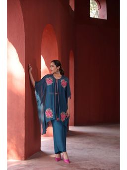 EESHA GUPTA - Gunjan Ladha In Navy Cut Work Tunic And Bottom Set