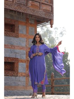 Kahani Lush - Floral Embroidered Co-Ord Set