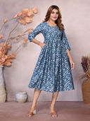 Blue color option, Sold out, Currently selected