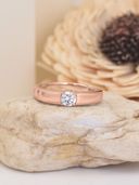 Rose Gold color option, Currently selected