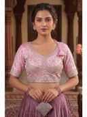Pink color option, Currently selected