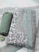 Green color option, Sold out, Currently selected