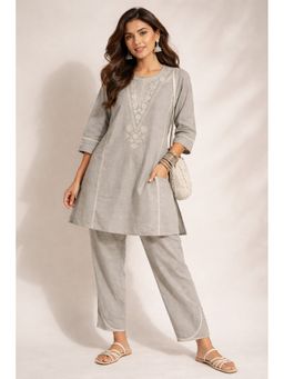 WE'AVE BY SHUBHKARI - Grey Cotton Embroidered Kurta with Pant