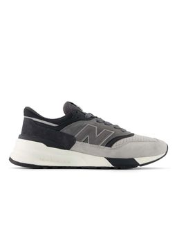 New Balance - Unisex 997R Sports Sneakers