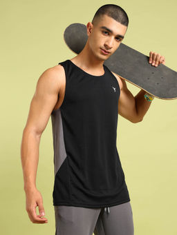 Technosport - Men Black Solid Slim Fit Round Neck Sports Tank Top with Techno cool+
