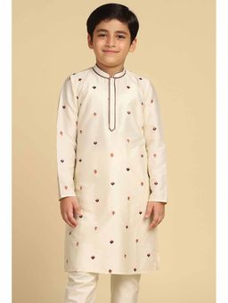KISAH - Off White Embroidered Kurta