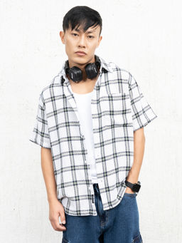 Hubberholme - Men Standard Spread Collar Checked Cotton Oversized Casual Shirt