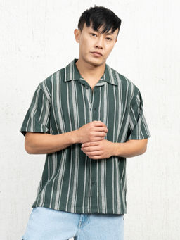 Hubberholme - Men Standard Spread Collar Striped Cotton Oversized Casual Shirt