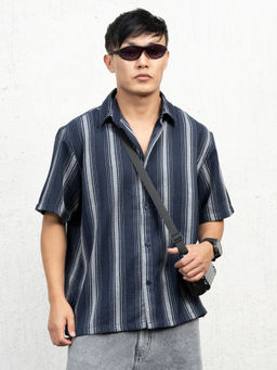 Hubberholme - Men Standard Spread Collar Striped Cotton Oversized Casual Shirt