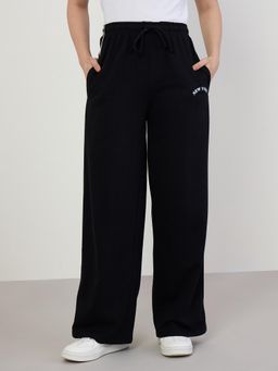 Styli - Women Printed Wide Leg Full Length Trackpant