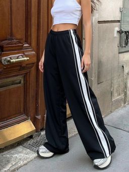 Outzidr - Black Side Striped Baggy Trackpant
