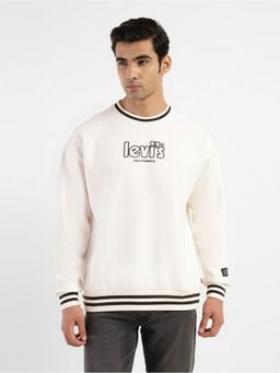 Levi's - Men White Graphic Logo T-shirt