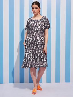 July Nightwear - Women Rayon Black Calf Length Nighty-wpc562