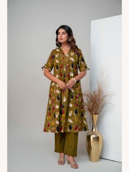 Anurang - Women Kalamkari Printed Pure Cotton A-Line Green Kurta with Pant