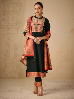 Women Plus - Black Embellished Viscose Silk Kurta with Pant & Dupatta