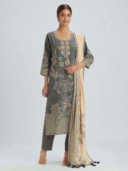Women Plus - Grey Embroidered Digitally Printed Cotton Flex Kurta with Pant & Dupatta