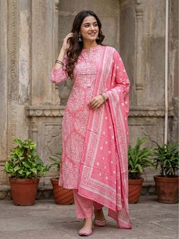 FASHOR - Floral Printed Straight Kurta With Pant & Dupatta
