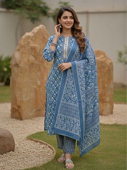 FASHOR - Floral Printed Schiffli Straight Kurta With Pant & Dupatta