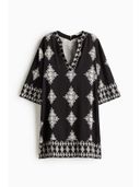 Black color option, Sold out, Currently selected