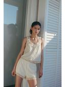 White color option, Currently selected