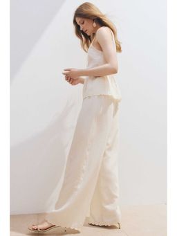 H&M - Women White Straight Scalloped Trousers