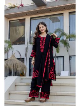 Gahan - Women Black Embroidered Straight Kurta and Pant with Dupatta