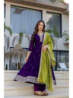Gahan - Women Embroidered Silk Blend Anarkali Kurta and Pant with Dupatta - Purple