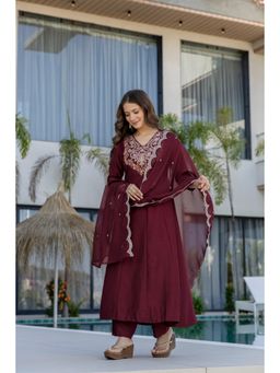 Gahan - Women Wine Embroidered Anarkali Kurta and Pant with Dupatta