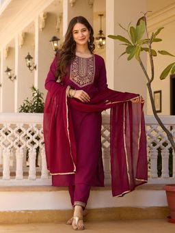 Gahan - Women Maroon Embroidered Straight Kurta and Pant with Dupatta