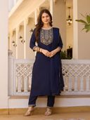 Navy Blue color option, Currently selected