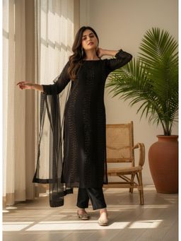 Gahan - Women Black Embellished Straight Kurta and Pant with Dupatta