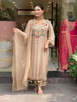 Gahan - Women Embroidered Kurta and Pant with Dupatta - Beige