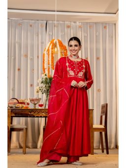 Gahan - Women Embroidered Anarkali Kurta and Pant with Dupatta - Red