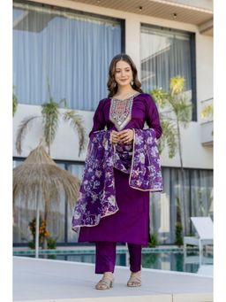 Gahan - Women Embroidered Kurta and Pant with Dupatta - Purple