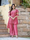 Pink color option, Currently selected