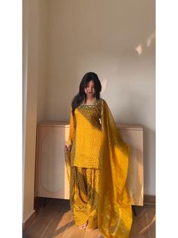 Gahan - Women Printed Kurta and Salwar with Dupatta - Yellow