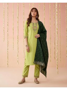 Gahan - Green Chanderi Zari Sequence Embroidered Kurta with Pant and Dupatta