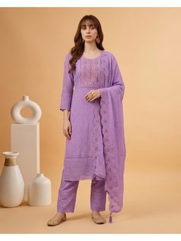 Gahan - Lavender Georgette Zari Schiffli Embroidered Kurta with Pant and Dupatta