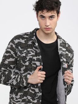 HIGHLANDER - Men Olive Camouflage Shacket