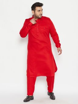 Vastramay - Men Red Cotton Blend Pattani