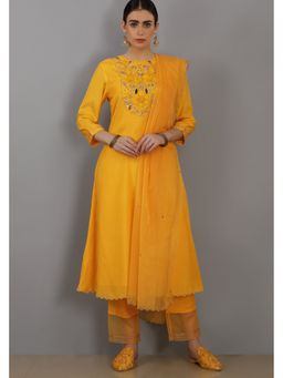 Asaga - Women Mustard Humna Kurta with Pant and Dupatta