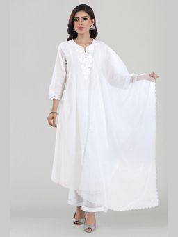 Asaga - Women White Juhi Kurta with Pant and Dupatta